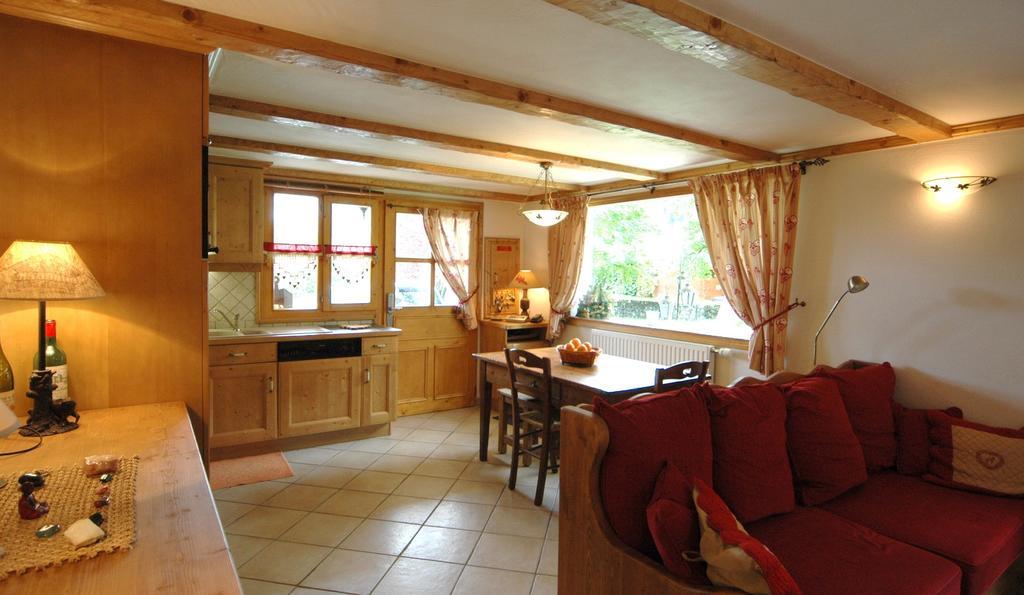 Appart 4 Pers 3 Etoiles Proximite Lac Et Remontees Courchevel Le Praz - Arrayanes Szoba fotó