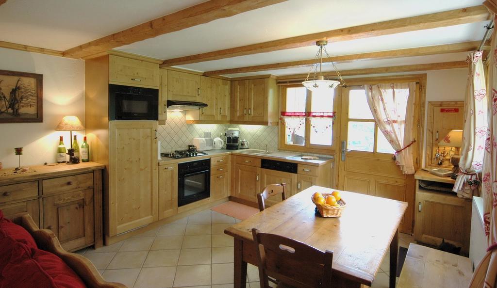 Appart 4 Pers 3 Etoiles Proximite Lac Et Remontees Courchevel Le Praz - Arrayanes Szoba fotó