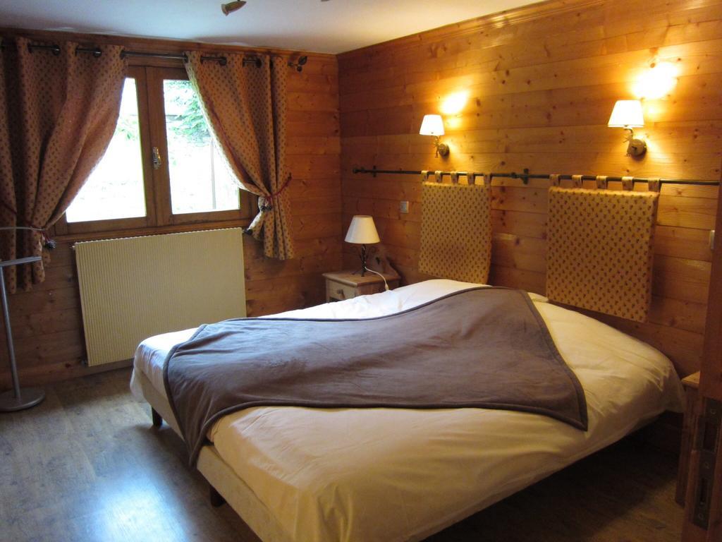 Appart 4 Pers 3 Etoiles Proximite Lac Et Remontees Courchevel Le Praz - Arrayanes Szoba fotó